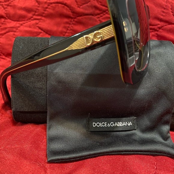 Sunglasses - Picture 2 of 8